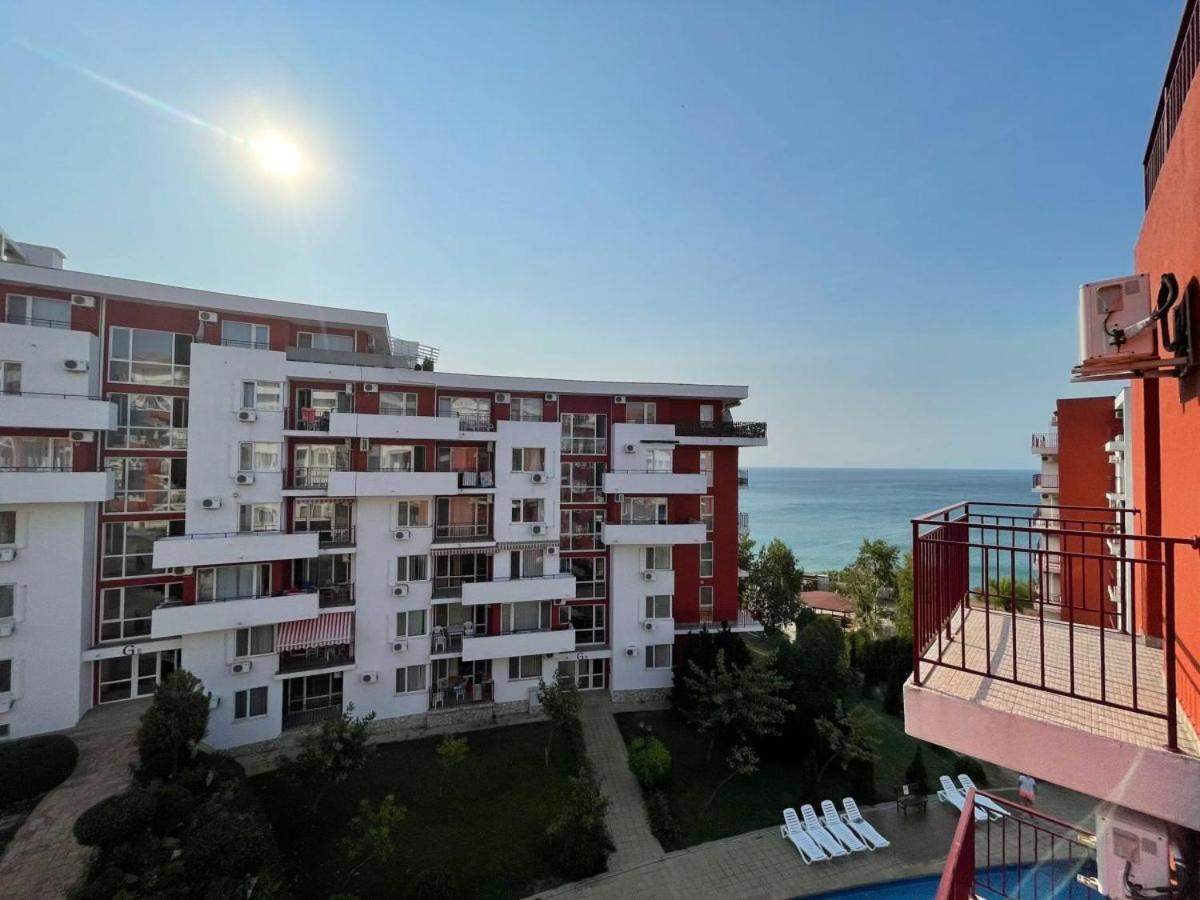 Panorama Marina Fort Beach - Premium Apartments Sea Viev 스베티 블라스 객실 사진