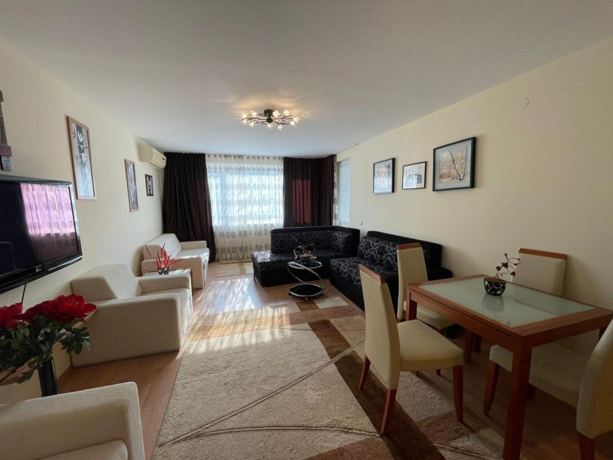 Panorama Marina Fort Beach - Premium Apartments Sea Viev 스베티 블라스 객실 사진